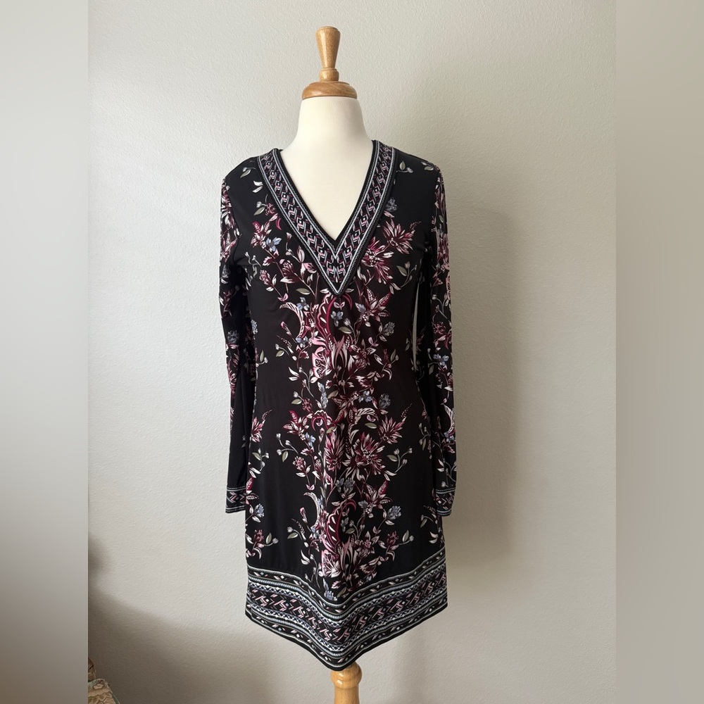 White House Black Market Floral Border Print Long Sleeve Dress – Size M
